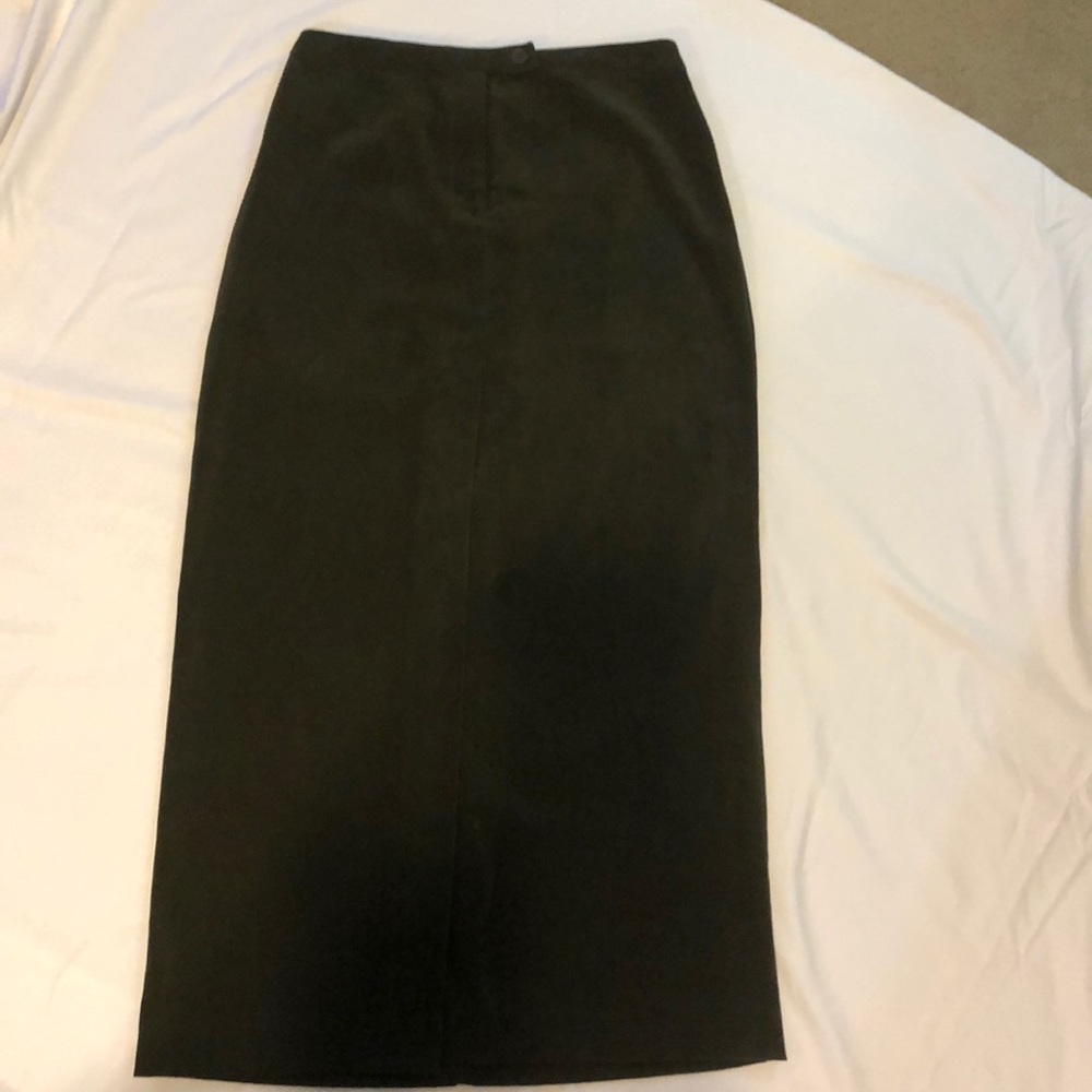 Faux suede midi-skirt with front slit